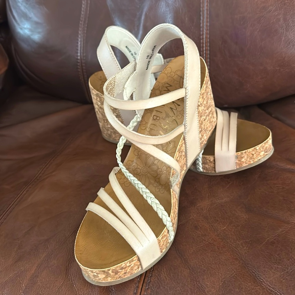 Blowfish Malibu cork wedge sandals NWOT